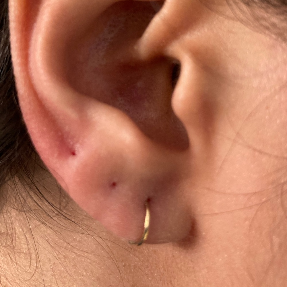 SOLID 9K GOLD HUGGIE EARRINGS